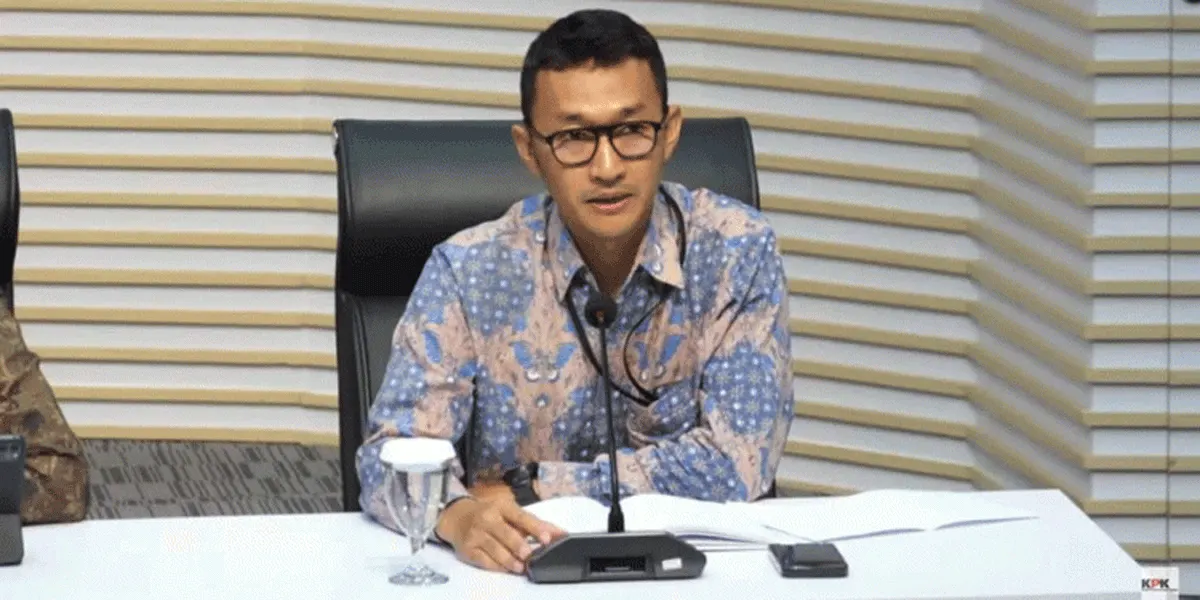 Bicara KPK Budi Prasetyo memberikan keterangan pers di Jakarta beberapa waktu lalu.