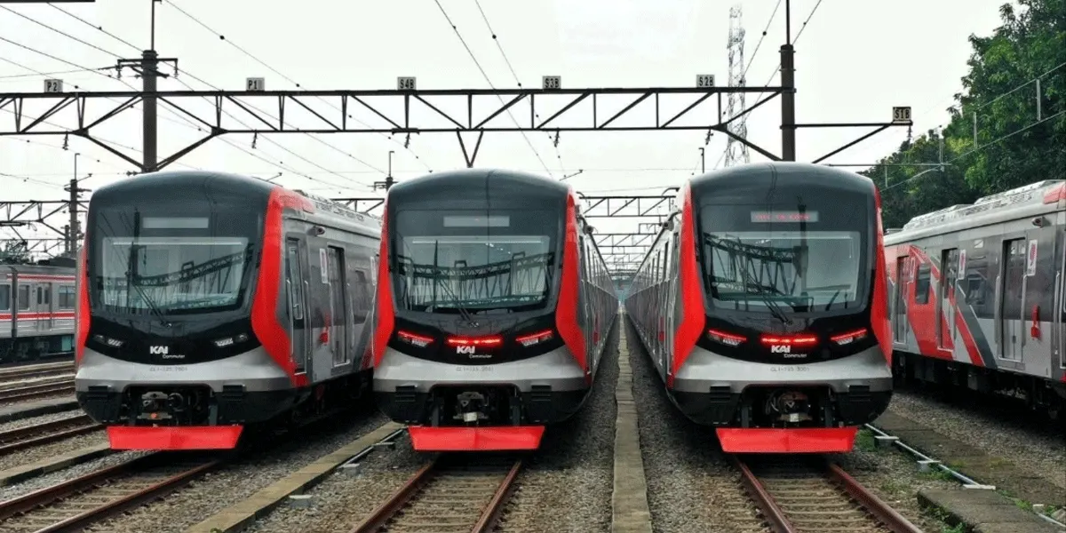 Ilustrasi rangkaian KRL di Jakarta.