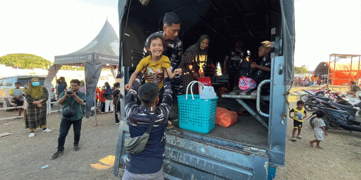 Warga terdampak gempa bertahap meninggal GOR Samador.
