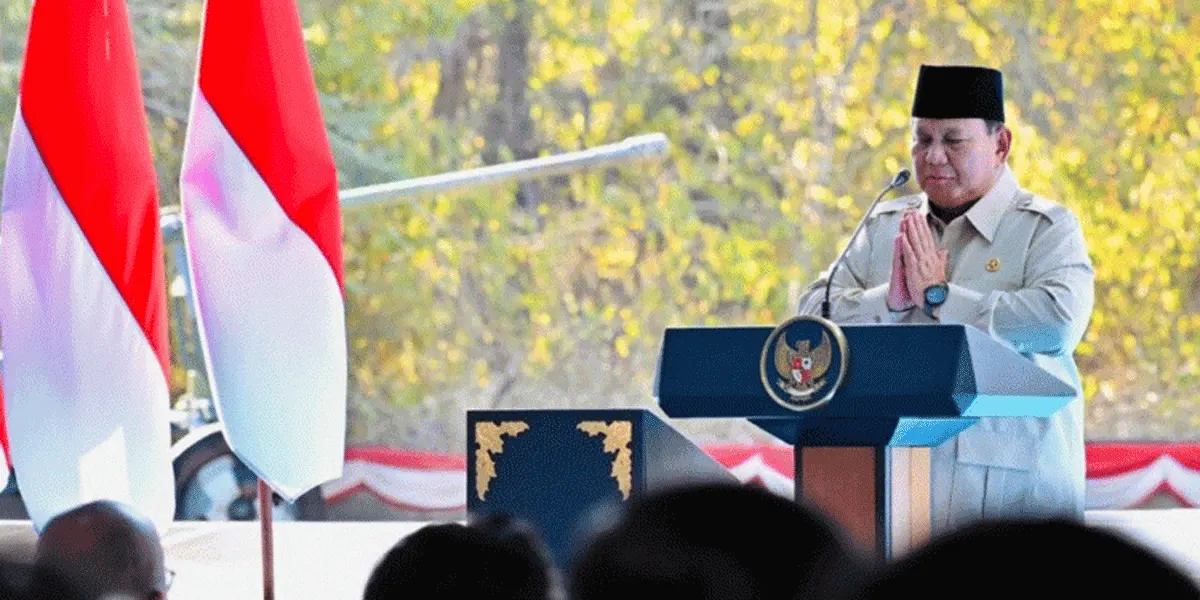 Presiden Prabowo Subianto menegaskan upaya pemerintah kerahkan langkah terpadu dalam menghadapi bencana serta kondisi iklim ekstrem saat menghadiri peluncuran Program PLTS 100 GWp di PLTS Site Gilimanuk, Bali, Selasa (25/8/2026).