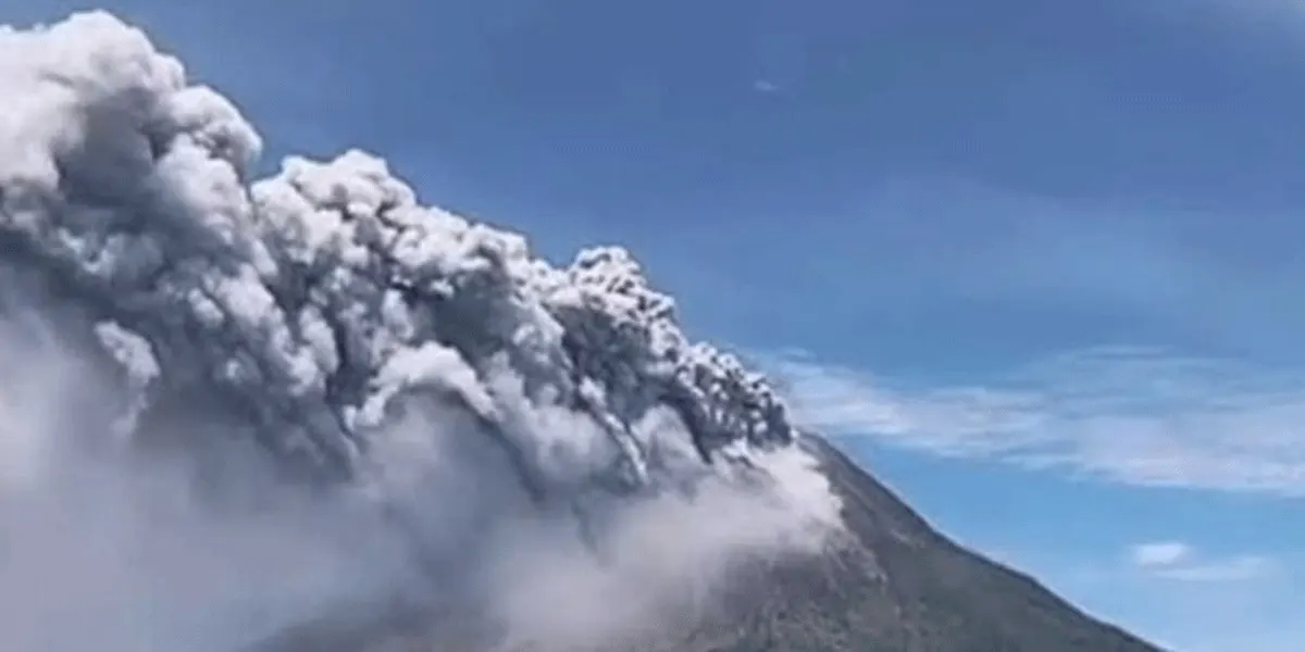 Erupsi Gunung Sinabung.