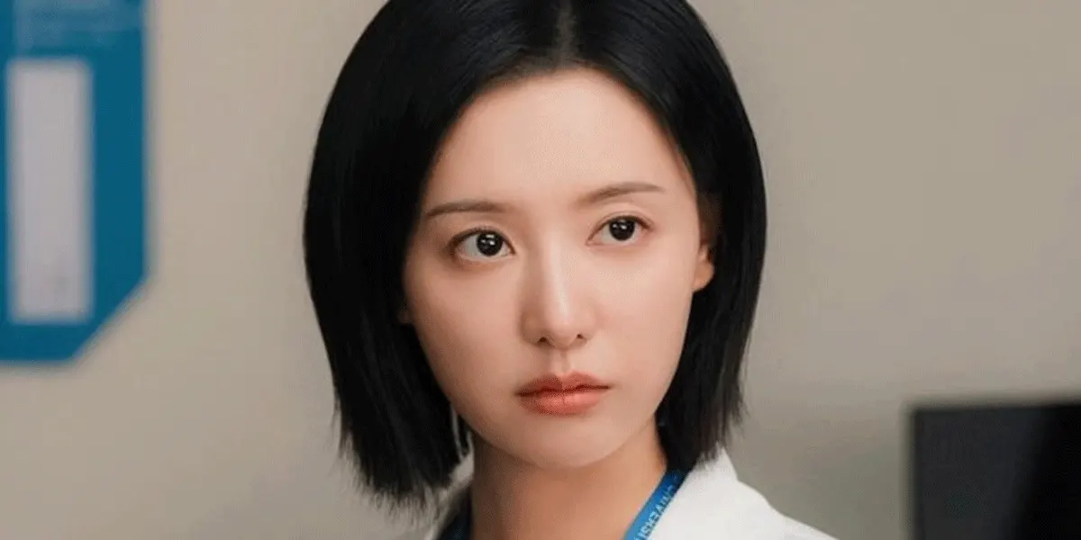 Kim Ji Won.
