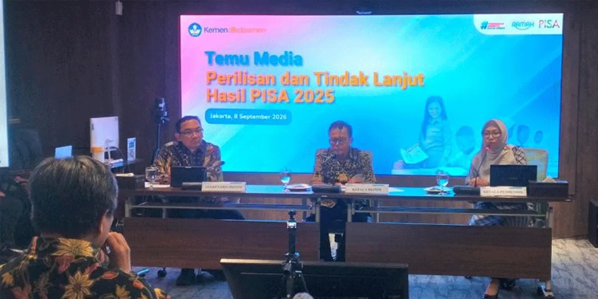 Kepala Pusat Asesmen Pendidikan, Kemendikdasmen Rahmawati (kanan).