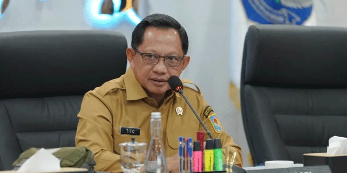 Menteri Dalam Negeri (Mendagri) Muhammad Tito Karnavian memimpin Rapat Koordinasi (Rakor) bersama pemerintah daerah (Pemda) terdampak bencana di Nusa Tenggara Timur (NTT), Selasa (8/9/2026).