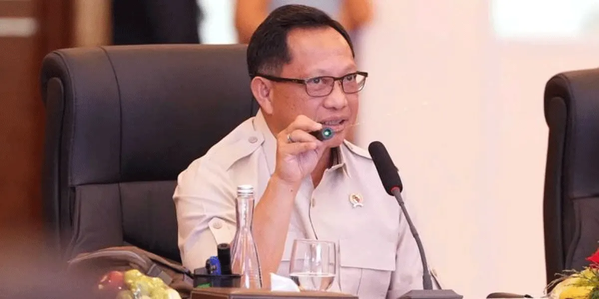 Menteri Dalam Negeri (Mendagri) Muhammad Tito Karnavian saat membuka Rapat Koordinasi Gubernur se-Sumatera di JW Marriott Hotel, Kota Medan, Sumatera Utara, Rabu (9/9/2026).