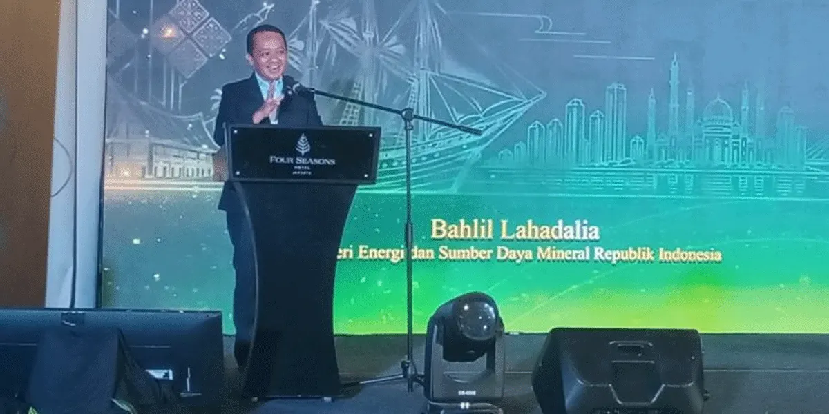 Menteri ESDM, Bahlil Lahadalia menyampaikan sambutan pada acara InTechSea Award 2026 di Jakarta, Senin (14/9/2026).