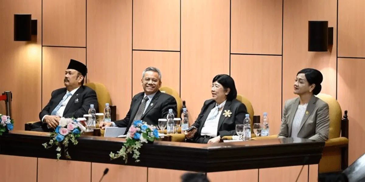 Menteri Keuangan Suahasil Nazara menghadiri Sidang Paripurna Luar Biasa ke-2 DPD RI Masa Persidangan I Tahun Sidang 2026-2027, Rabu (16/9/2026).