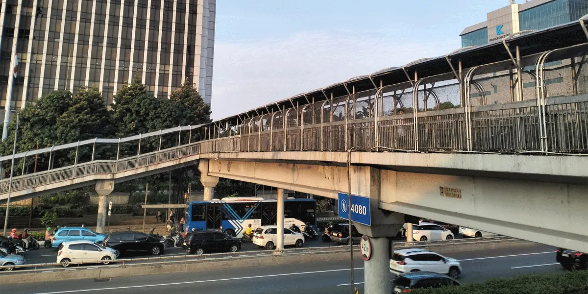 Langit Jakarta terpantau cerah.
