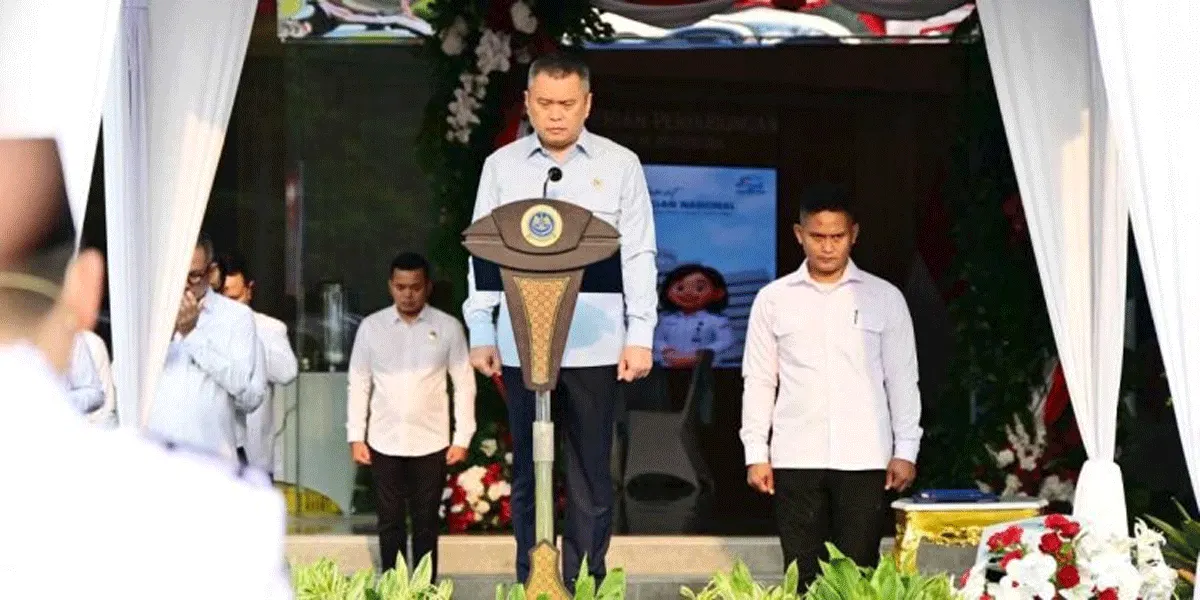 Menhub Dudy Purwagandhi saat memimpin Upacara Harhubnas 2026 di Kantor Kementerian Perhubungan, Jakarta, Kamis (17/9/2026).