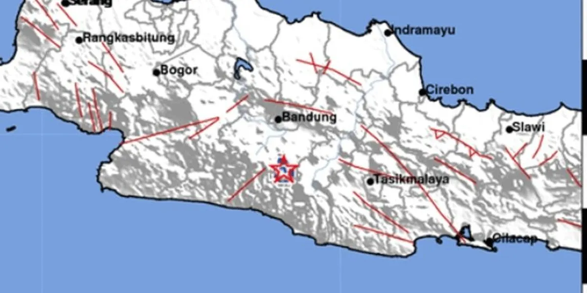Pusat gempa di Bandung di Jawa Barat.