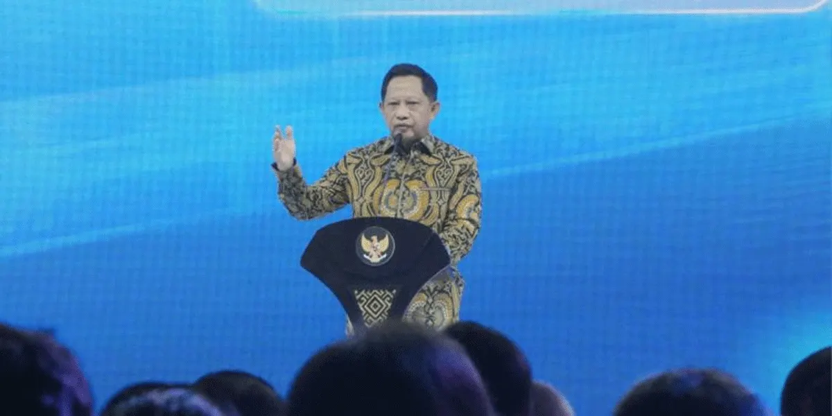 Menteri Dalam Negeri (Mendagri) Muhammad Tito Karnavian dalam acara pembukaan Festival Ekonomi Keuangan Digital Indonesia dan Indonesia Fintech Summit & Expo (FEKDI x IFSE) 2026 di Plenary Hall Jakarta International Convention Center (JICC), Kamis (24/9/2026).