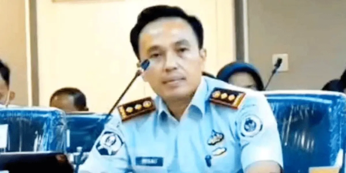 Kepala Lembaga Pemasyarakatan (Kalapas) Kelas IIA Cibinong Wisnu Hani Putranto saat hadir dalam rapat dengar pendapat (RDP) di Kompleks Parlemen, Senayan, Jakarta, Senin (28/9/2026).