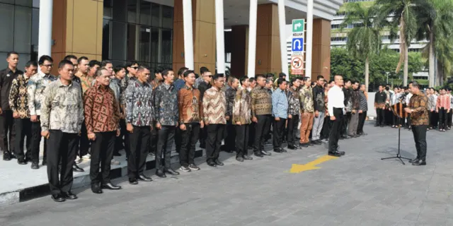Pertama Kali dalam Sejarah, Aston Kartika Grogol dan Keluarga Besar Kartika Towers Gelar Upacara HUT ke-81 RI Bersama