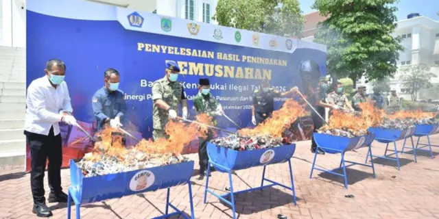 Bea Cukai Pasuruan Musnahkan 11,7 Ton Barang Ilegal Senilai Rp9,39 Miliar